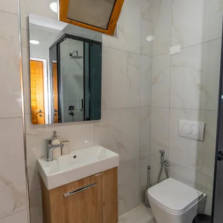Bujtina Berishta 5* Theth
