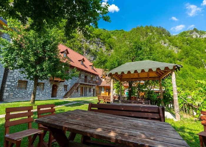 Gasthof Bujtina Berishta 5*