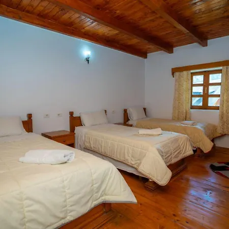 Guest house Bujtina Berishta 5*