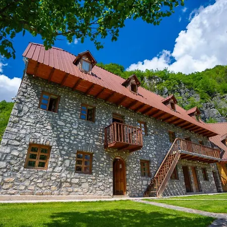 Bujtina Berishta Guest house Theth