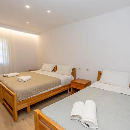 Bujtina Berishta 5* Theth