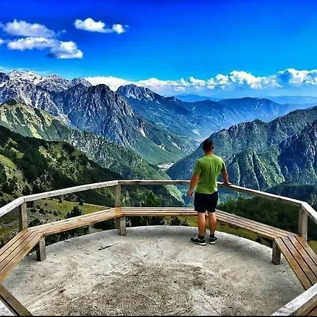 Bujtina Berishta Theth