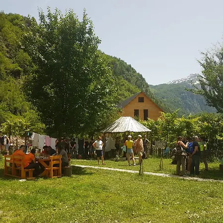 Bujtina Berishta Guest house