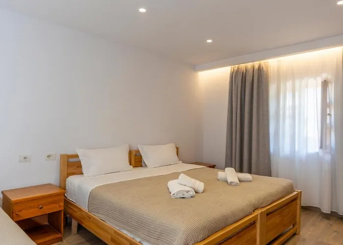 Bujtina Berishta 5*